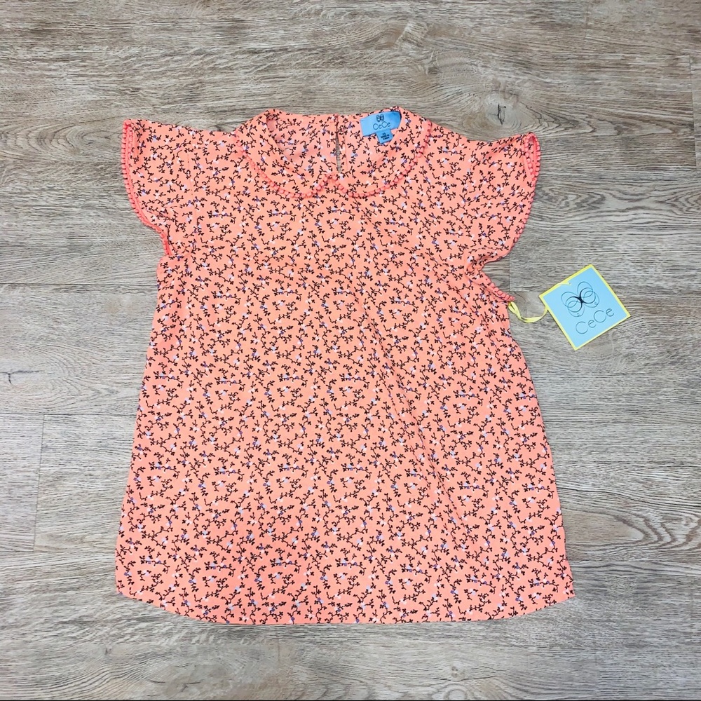 NWT CeCe | Collared Flutter Sleeve Floral Top - Picture 3 of 9